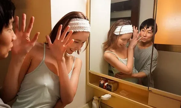 Lỡ chuyến tàu, tôi ngủ nhờ nhà em đồng nghiệp và em ấy mặc đồ ngủ khiến tôi…