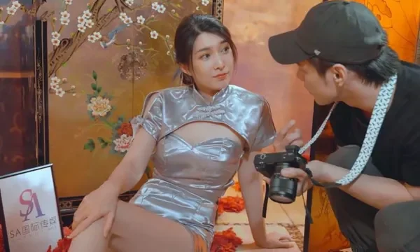 Anh photographer trúng số húp luôn em mẫu ảnh sườn xám ở nơi chụp