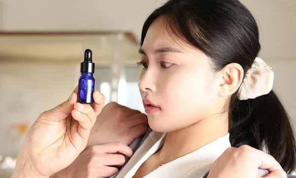 Cô giáo giúp đỡ cậu học trò bị bắt nạt nào ngờ gặp phải đám học trò biến thái