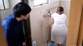 Nữ nhân viên môi giới nhà có tâm