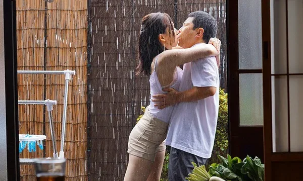 Chồng yêu đang điều trị ysl, Người vợ tìm đến em Ông xã để được thỏa mãn