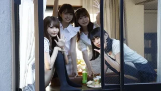 ông anh hàng xóm trúng độc đắc và mấy gấu yêu nghiệt cạnh bên