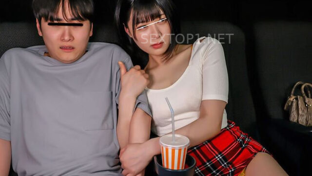 Thanh niên bao rạp nữa đêm để xem phim thì bị một cô gái lạ gạ gẫm